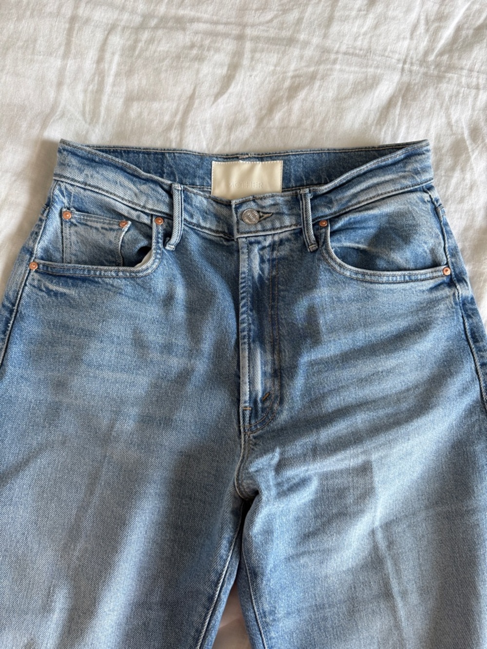 MOTHER Lil’ Lasso Sneak Jeans in shade “Sow Surreal” size 28 NWOT - Picture 9 of 12